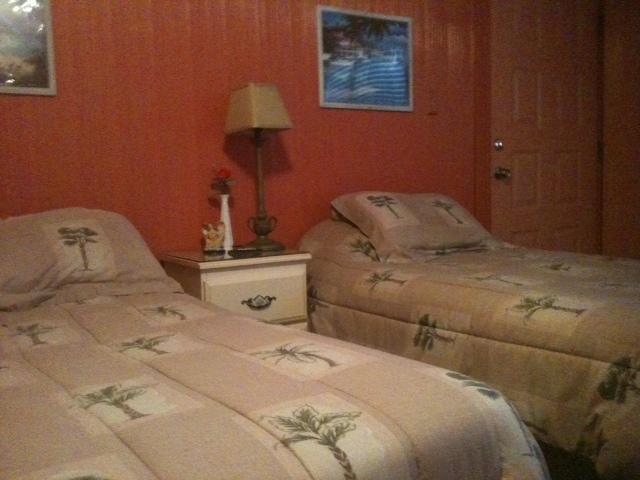Gulf Side Motel Sarasota Room photo
